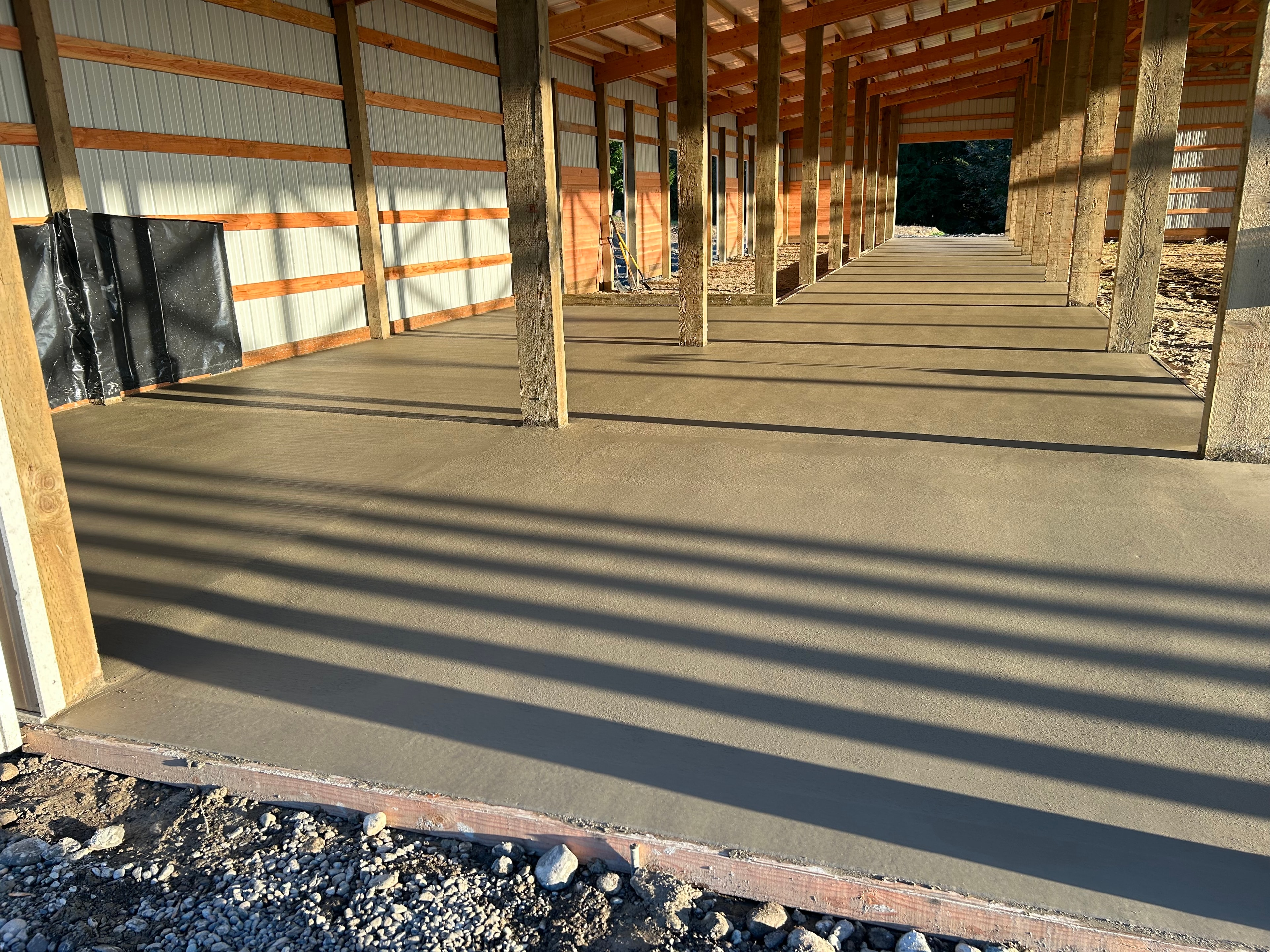 Large barn concrete floor pour
