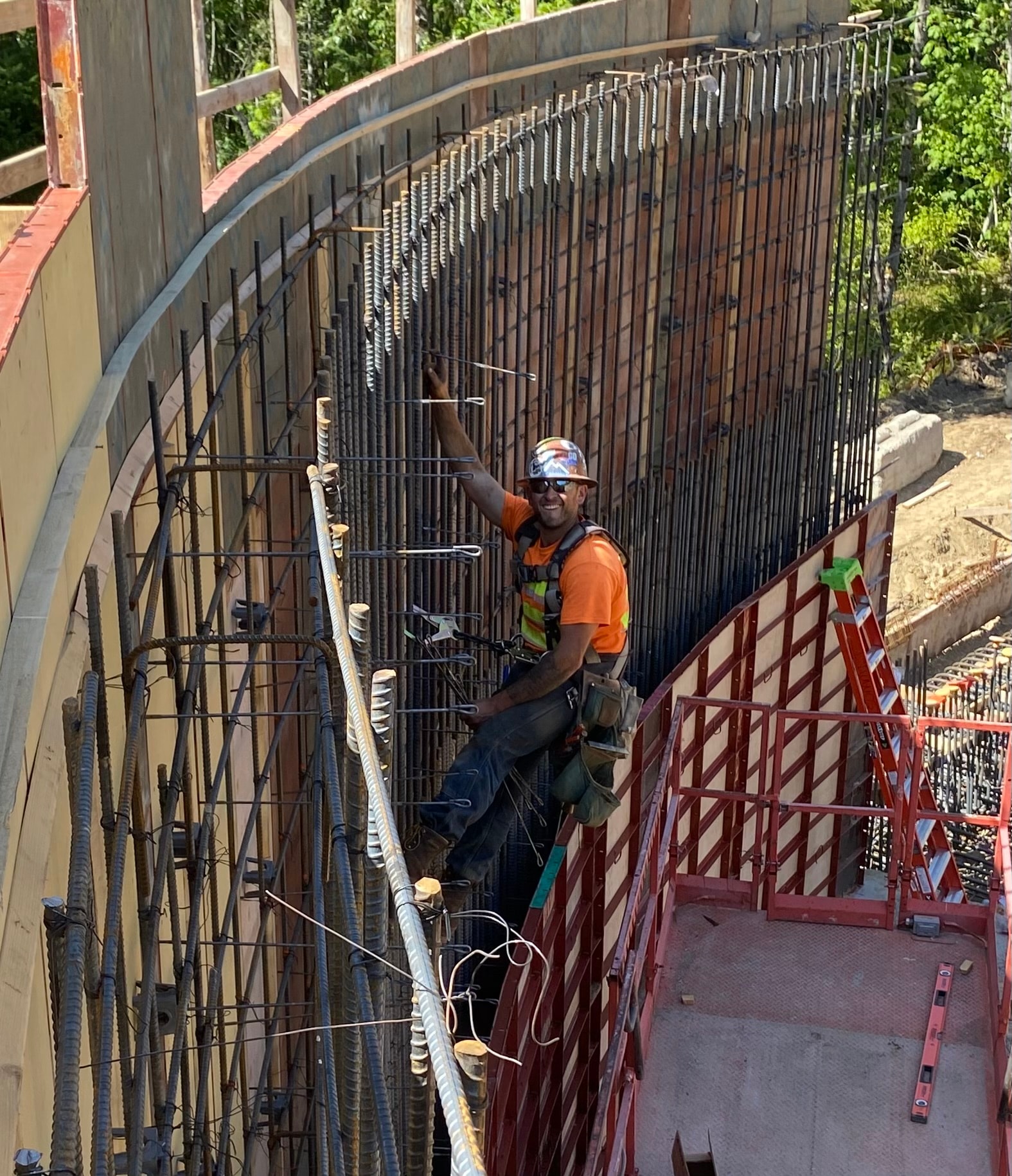Rebar work on curved concrete wall