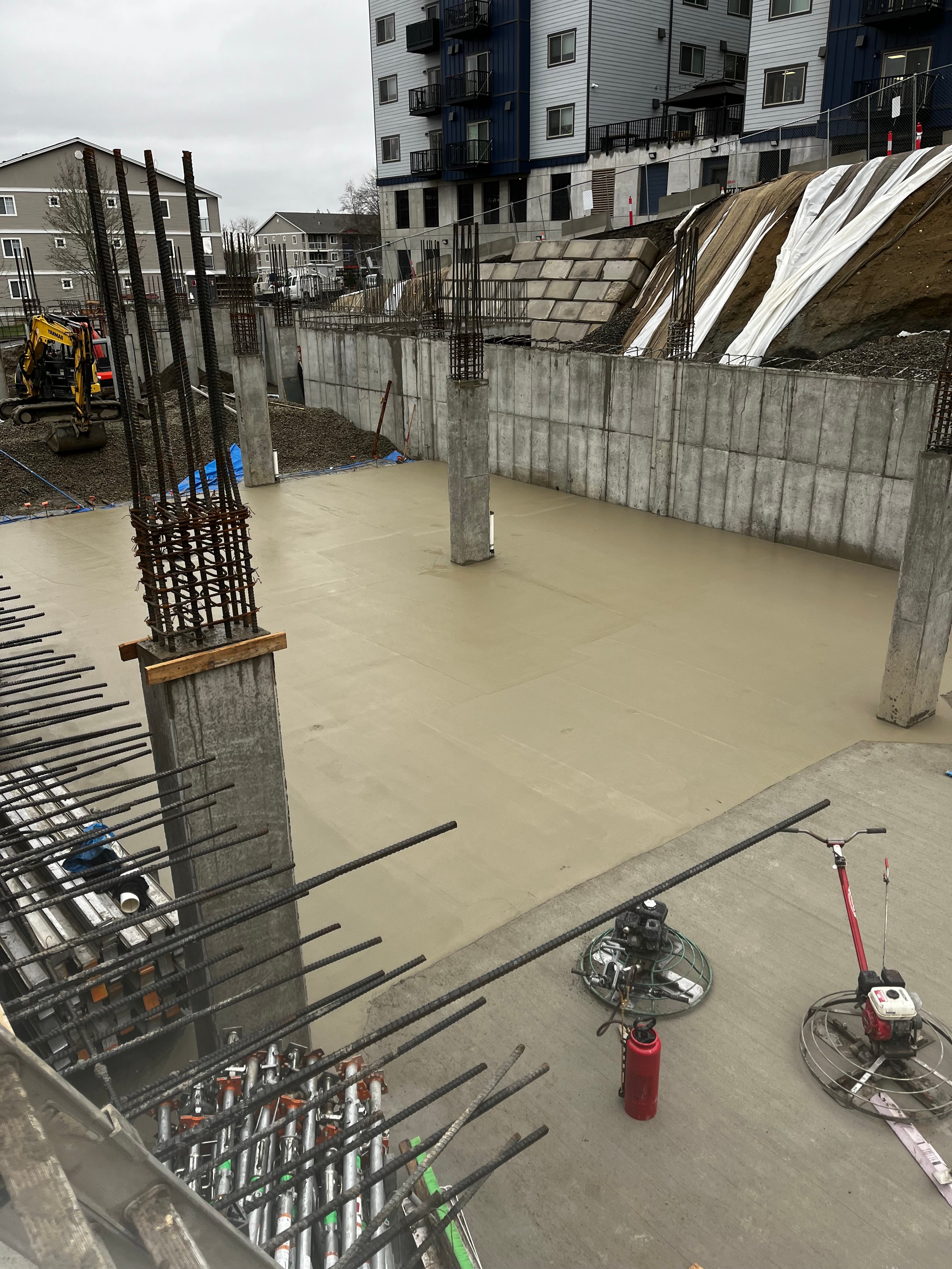Large commercial concrete pour